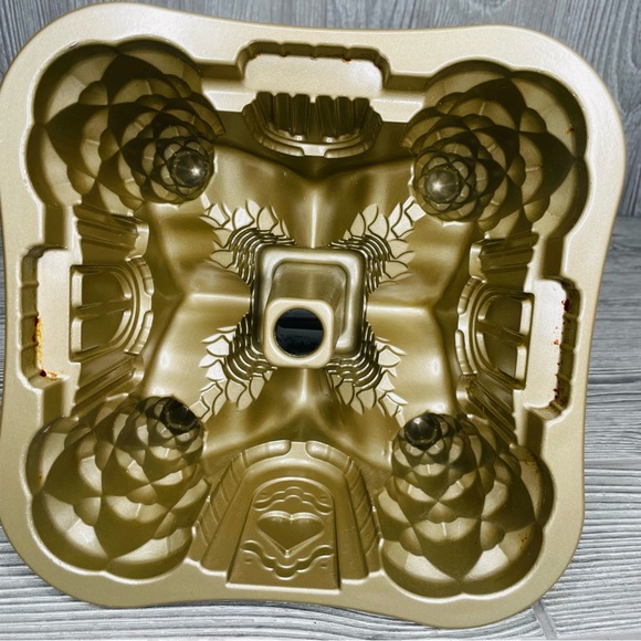 Hansel & Gretel Bundt Pan. Made w/ Commercial Non Stick Coating cake pan house - Picture 5 of 6